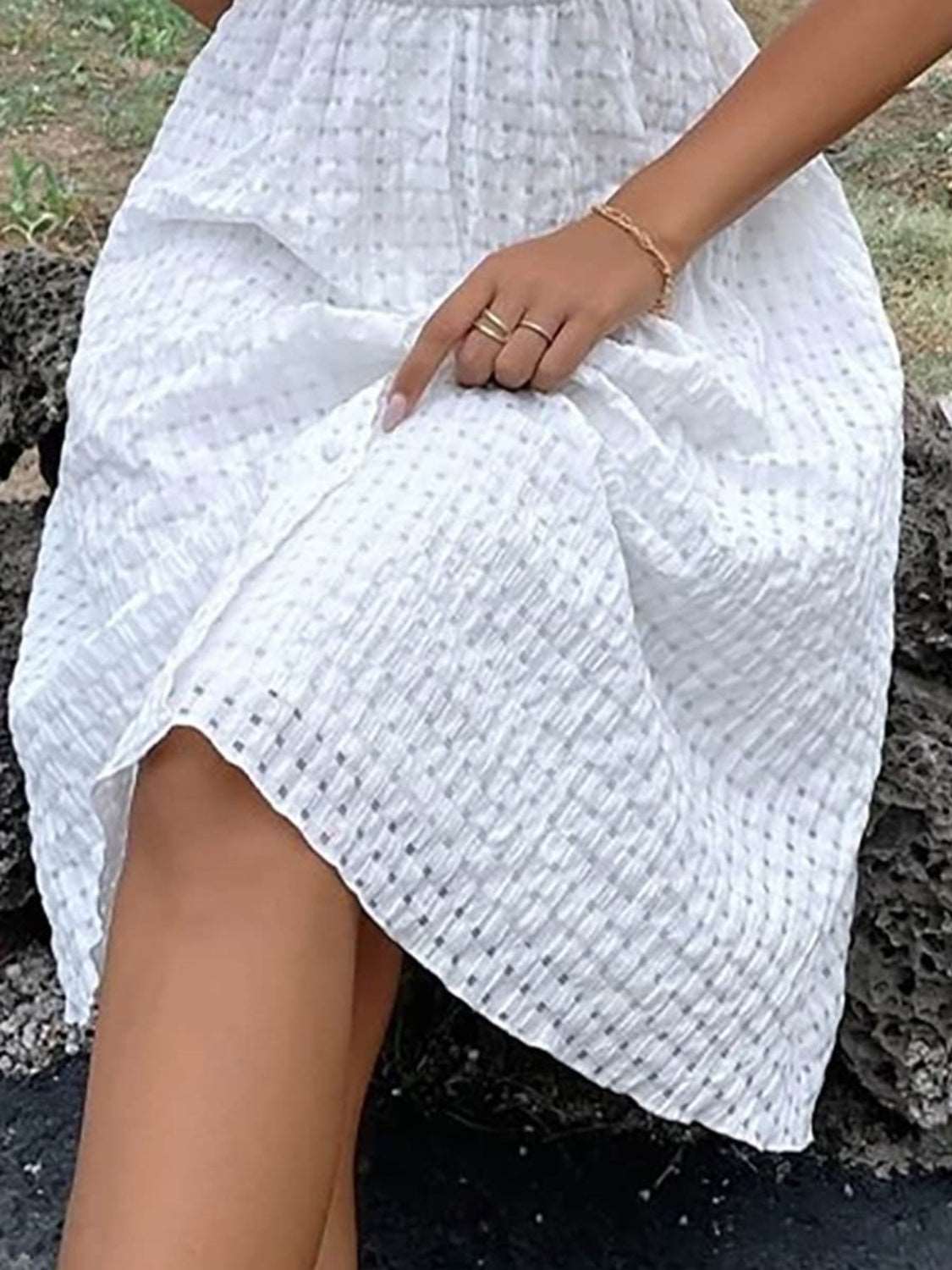 Textured Surplice White Dress – Elegant and Comfortable Short Sleeve Style Trendsi